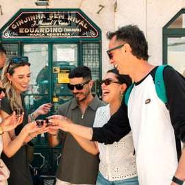 Matupplevelse i Lissabon i liten grupp: Ät och drick som en lokal