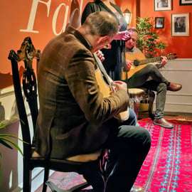 Lissabon: Kvällens intima Fado musikshow med portvin