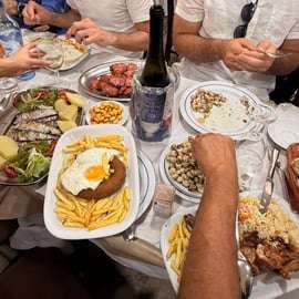 Foodtour durch das alte Lissabon ohne Anstiege: 17 Verkostungen, Weine & Drinks