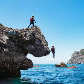 Lissabon: Sesimbra/Arrábida naturpark - äventyr med coasteering
