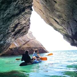 Sesimbra: natuurpark en grotten van Arrabida Kajaktocht met gids
