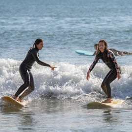 Lissabon Surf Guide - Surfkurs & Pick Up