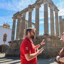 Von Lissabon: Évora, Kapelle der Knochen & Alentejo-Weintour