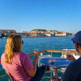 Lissabon: Rondvaart op de rivier de Taag inclusief een drankje