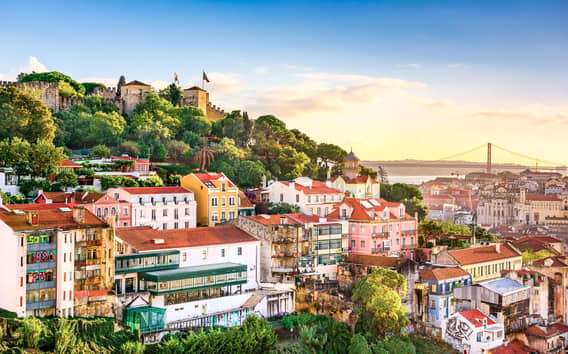 Lissabon: Sao Jorge Castle Biljett som låter dig hoppa över kön med guide