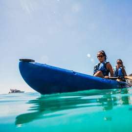Sesimbra: natuurpark en grotten van Arrabida Kajaktocht met gids