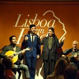 Lissabon: Kvällens intima Fado musikshow med portvin