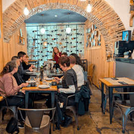 Schätze von Lisboa: Alfama Food Tour mit 18 Kostproben