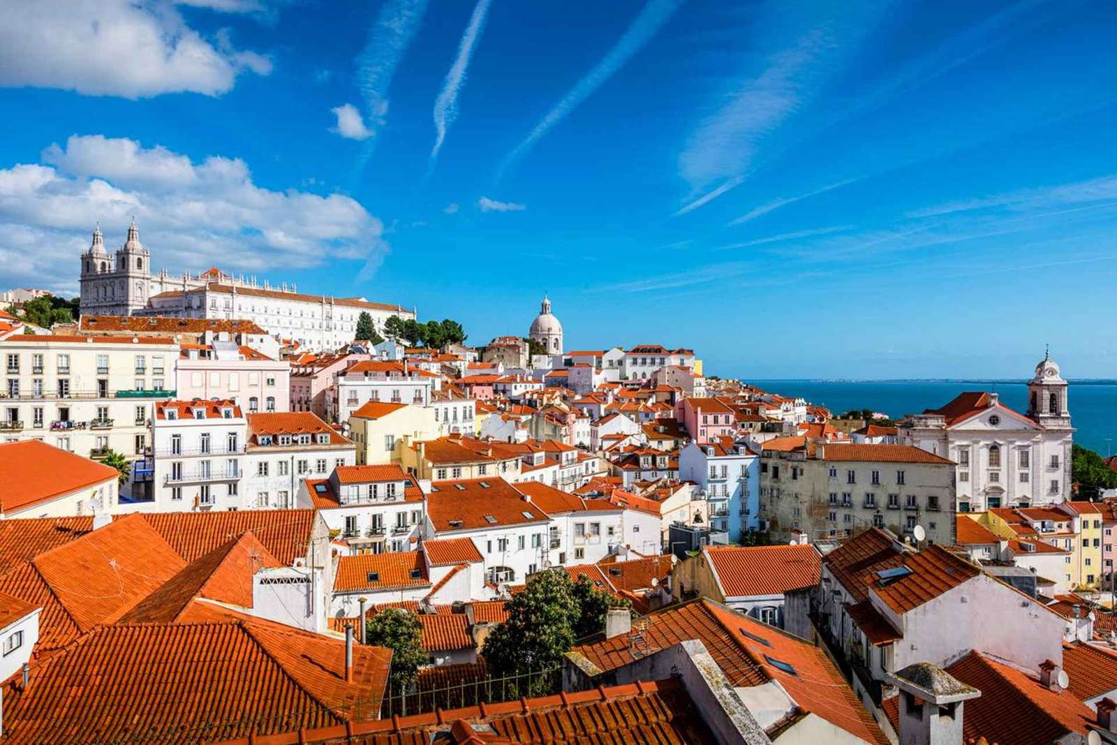 Lissabon: tuktuktour langs alle 7 uitzichtpunten met ophaal-/terugbrengservice