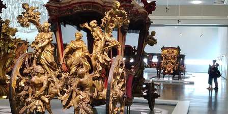 Nationaal Koetsen Museum (Museu Nacional dos Coches)