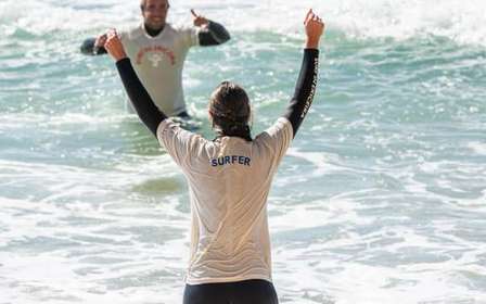 Ericeira: Surfkurs in einer Gruppe mit ortskundigen Kursleitern