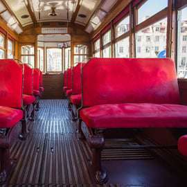 Lissabon: Hills Red Tram Tour mit der Tram 28 Route 24-Stunden-Ticket