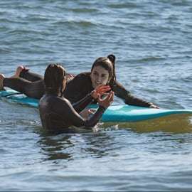 Lissabon Surf Guide - Surfkurs & Pick Up