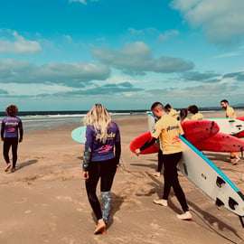 Exklusiver Surfkurs in Caparica