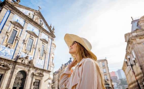 Von Lissabon aus: Tagestour nach Porto, Óbidos und Nazaré