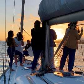 Lissabon: Tagus River Cruise, morgon, dag, solnedgång eller natt