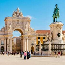 Lissabon: Private Sightseeing-Tuk-Tuk-Tour mit Hotelabholung