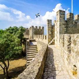 Lissabon: Sao Jorge Castle Skip-the-Line Ticket mit Guide