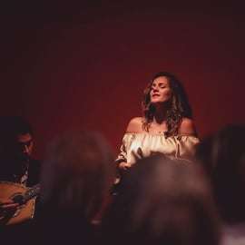Lissabon: Kvällens intima Fado musikshow med portvin