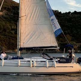 Lissabon: Private Boutique-Bootstour - Segeln mit Stil