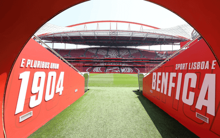 Lissabon: Benfica Luz Stadion Tour mit Souvenirschal