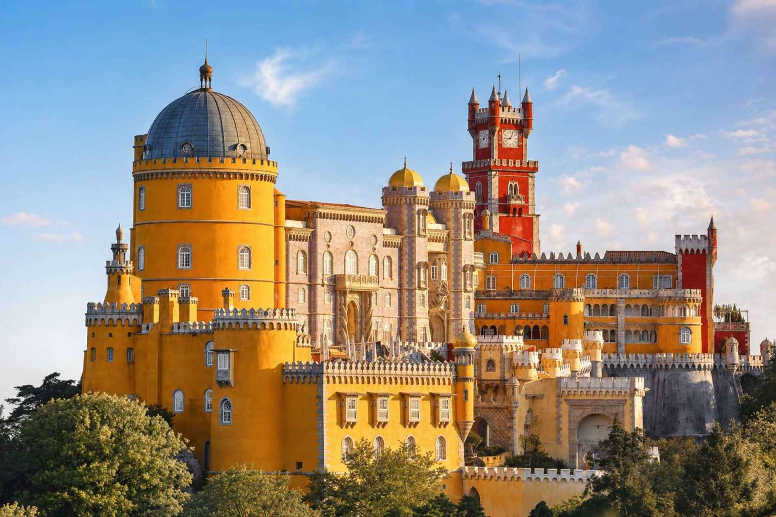 Lissabon: Sintra, Pena, Regaleira und Cascais Geführte Tagestour