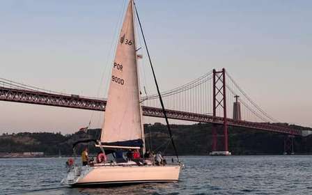 Lissabon: Tages- und Sonnenuntergangstour auf dem Tejo