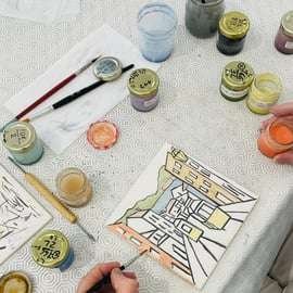 Mal deine eigene Fliese und schaff dein einzigartiges Kunstwerk in einer Kunstgalerie in Lissabon