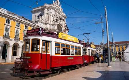 Lissabon: 72/96-Stunden Hop-On/Hop-Off-Bus, Straßenbahn & Boot Ticket