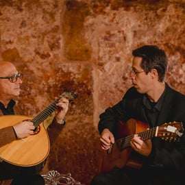 Lissabon: Fado show met wijn in een historische locatie