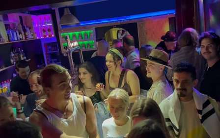 Lissabon Pub Crawl: Unbegrenzte Drinks, Shots & V.I.P. Club Eintritt