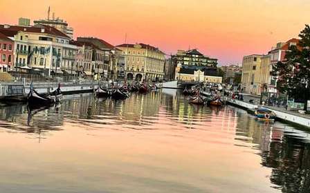 Lissabon: Privater Transfer nach Porto mit Stopps bis zu 3 Städten
