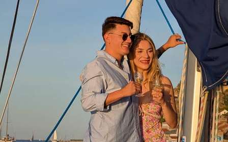 Lissabon: Private Boutique-Bootstour - Segeln mit Stil